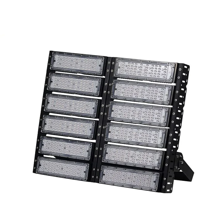 Yüksek montaj için 400–600 W modüler projektörler