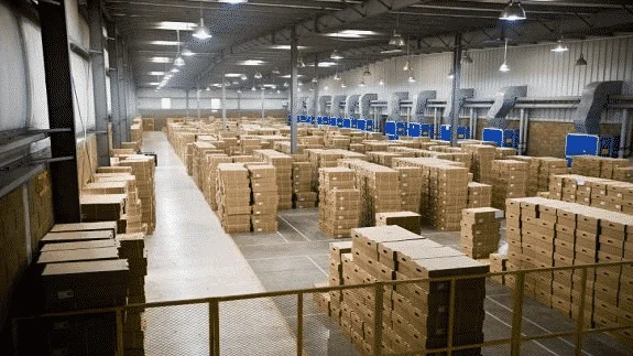 Depo için LED yüksek tavan armatürü