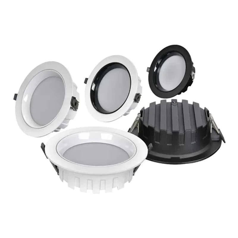 Beyaz ve siyah, derin reflektörlü gömme downlight