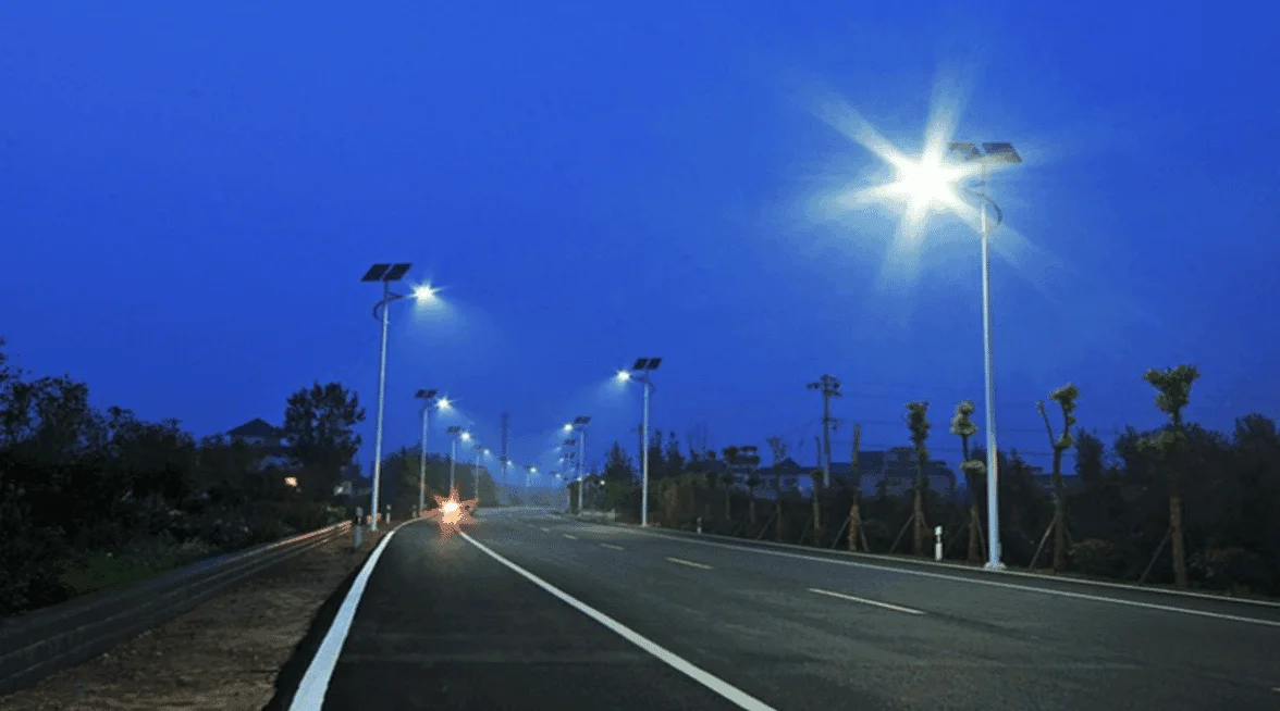 güneş enerjili LED sokak lambası