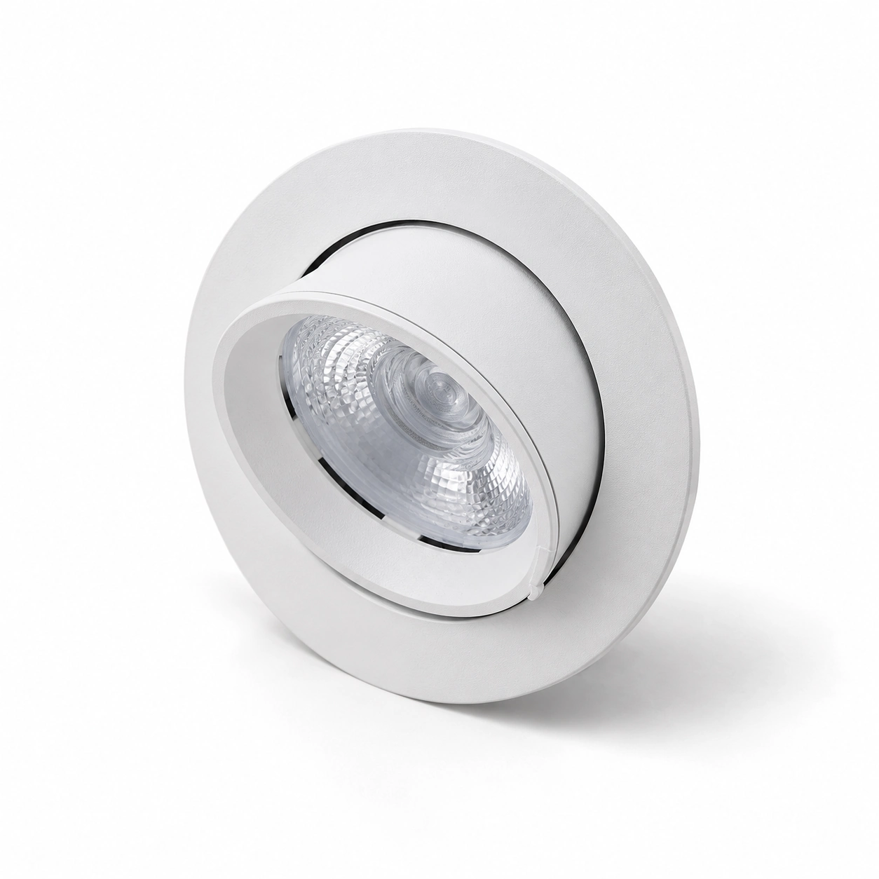 70°’ye kadar eğilebilen, dışarı çekilebilir downlight